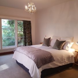 Stay in the heart of the beautiful High Country town of Mansfield in Victoria