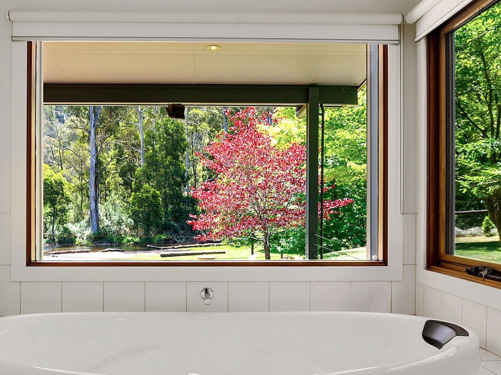 Hume House Merrijig Mansfield Mt Buller